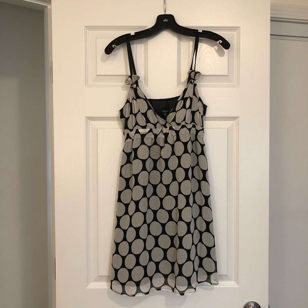 Black and white polka dot mini dress 👗